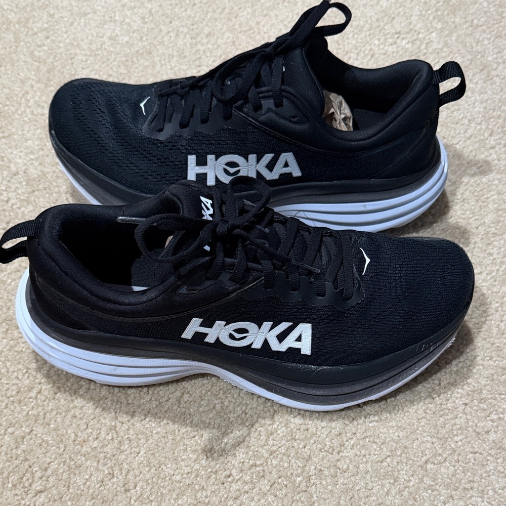 Hoka Black and White Bondi 8 Athletic Shoes Sz 9